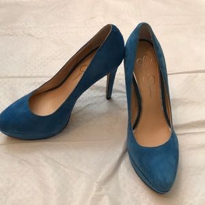 Jessica Simpson blue pumps
